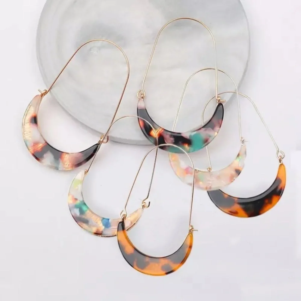 Dark Multicolor Tortoiseshell Cute Hoop Earrings - Picture 7 of 7